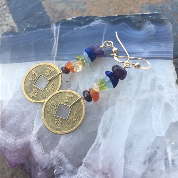 Good Fortune Chakra Earrings 🔮 - Picture 2 of 3